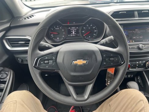 Used 2022 Chevrolet TrailBlazer LS image 16