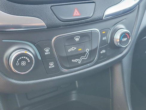 Used 2021 Chevrolet Equinox LT image 14