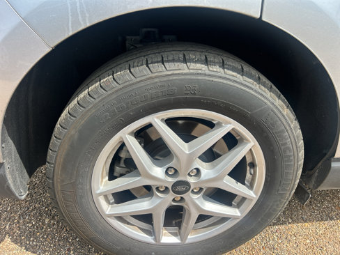 Used 2024 Ford Edge SEL image 10