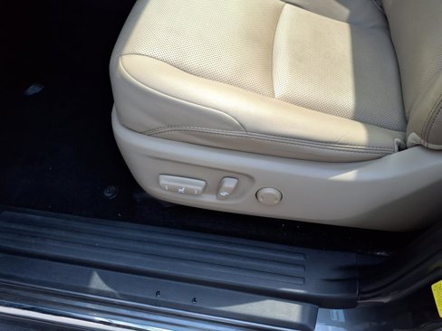 Used 2022 Toyota 4Runner Limited image 17