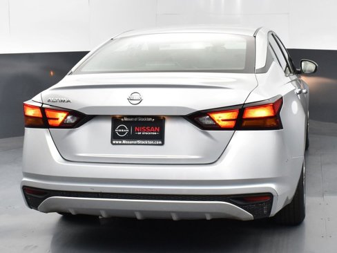 Used 2022 Nissan Altima 2.5 S image 7