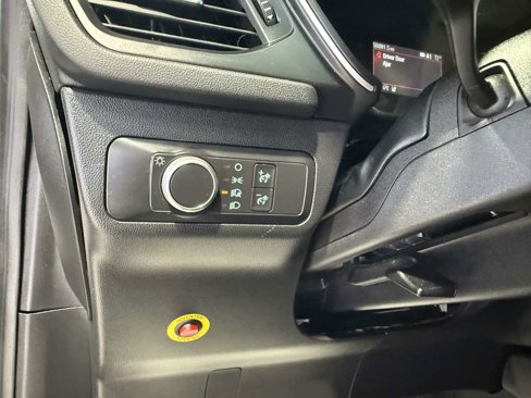 Used 2020 Ford Escape SE image 16