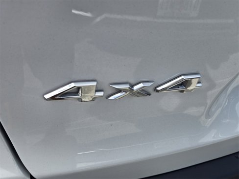 Used 2019 Jeep Cherokee Limited image 10