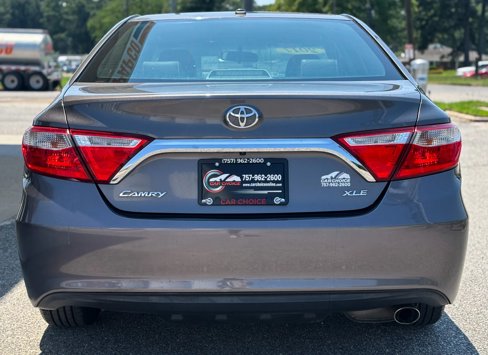 Used 2017 Toyota Camry XLE image 9