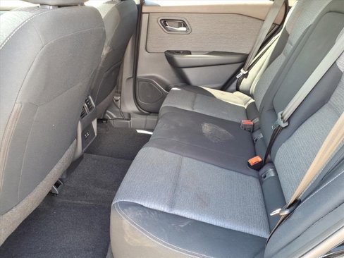 Used 2023 Nissan Rogue SV image 14