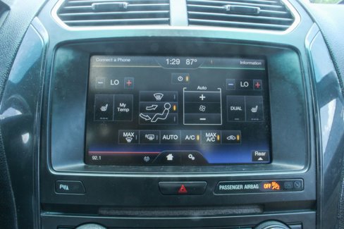 Used 2016 Ford Explorer XLT w/ Equipment Group 202A image 14