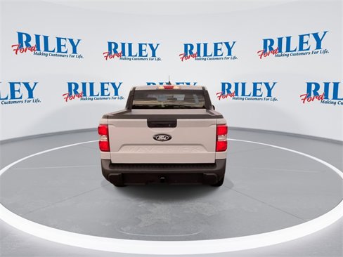 New 2025 Ford Maverick XLT image 7