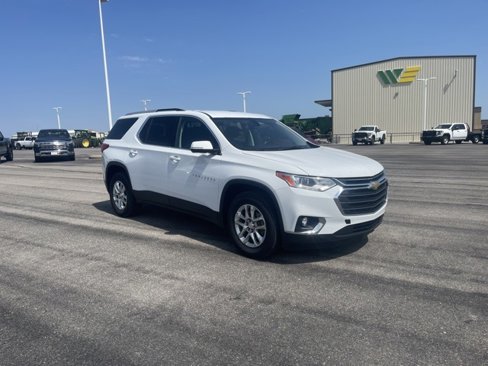 Used 2018 Chevrolet Traverse LT image 3