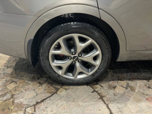 Used 2019 Kia Sorento SX w/ SX Touring Package image 25