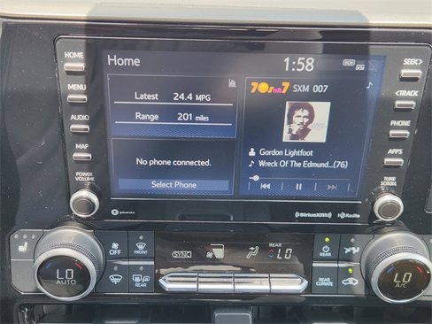 Used 2022 Toyota Highlander XLE image 18
