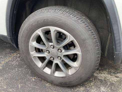 Used 2015 Jeep Grand Cherokee Limited image 6