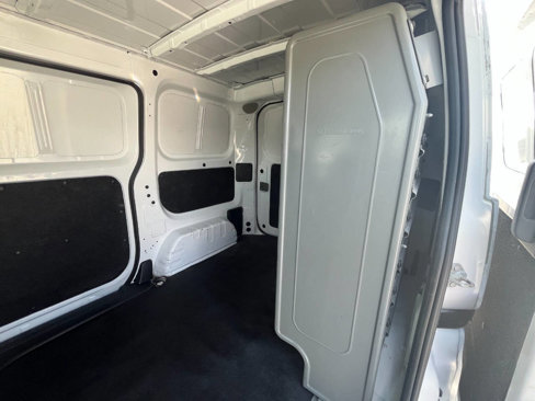 Used 2017 Nissan NV200 SV image 19