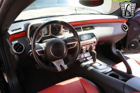 Used 2010 Chevrolet Camaro SS w/ Interior Accent Trim Package image 22