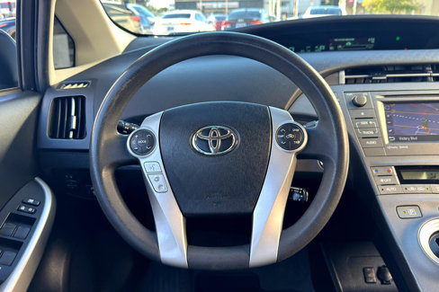 Used 2014 Toyota Prius Plug-In Hybrid image 12
