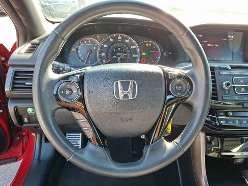 Used 2017 Honda Accord Sport image 16