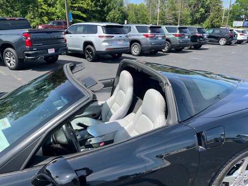 Used 2005 Chevrolet Corvette Coupe w/ Preferred Equipment Group image 6