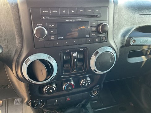 Used 2017 Jeep Wrangler Unlimited Sport w/ Quick Order Package 23S image 18