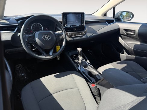 Used 2022 Toyota Corolla LE image 15