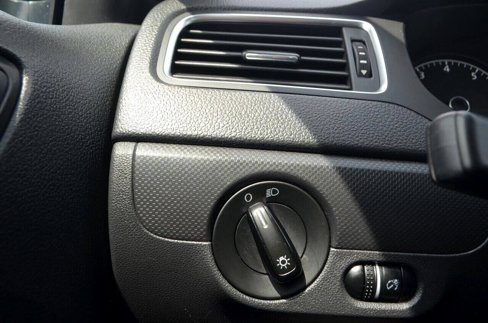 Used 2014 Volkswagen Jetta S image 36
