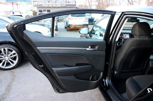 Used 2019 Hyundai Elantra SEL w/ Cargo Package image 21