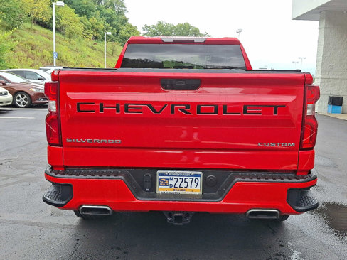 Used 2019 Chevrolet Silverado 1500 Custom w/ Custom Value Package image 5