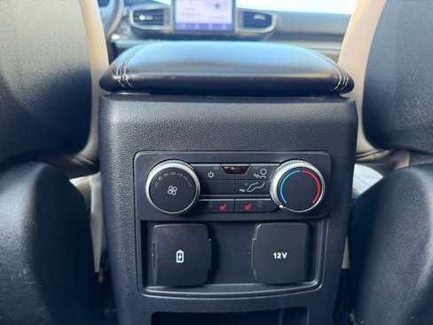 Used 2020 Ford Explorer XLT w/ Equipment Group 202A image 20