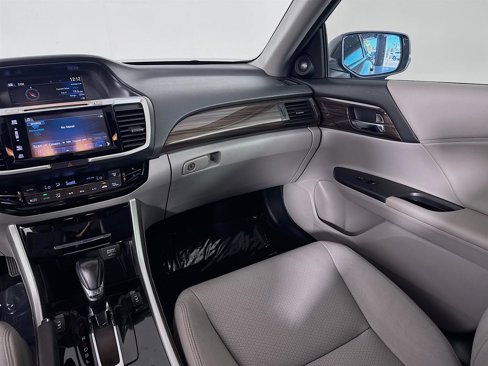 Used 2016 Honda Accord EX-L image 25