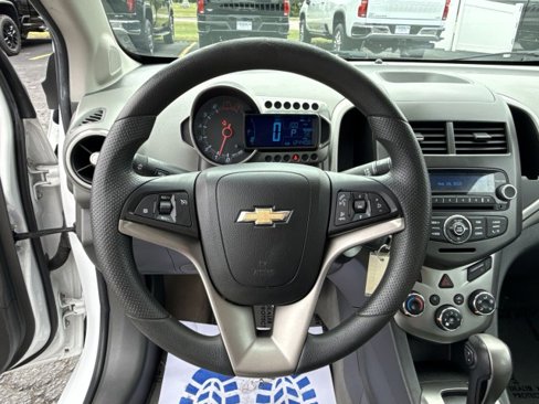 Used 2013 Chevrolet Sonic LT image 11