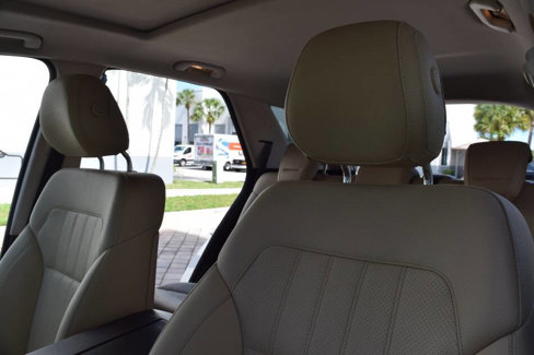 Used 2016 Mercedes-Benz GLE 350 w/ Premium Package image 37