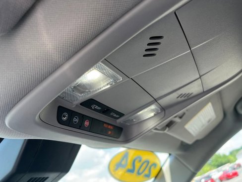 Used 2024 Chevrolet Equinox LT image 18