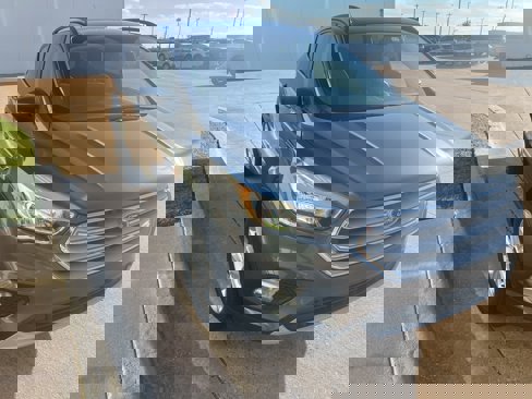 Used 2018 Ford Escape SE image 3