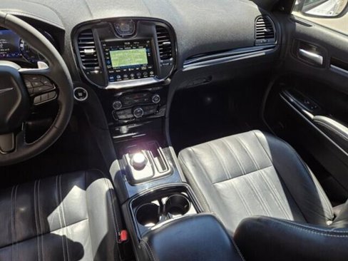 Used 2022 Chrysler 300 S image 17