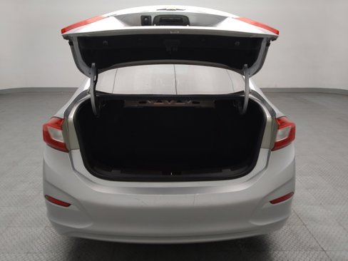 Used 2017 Chevrolet Cruze LS image 29