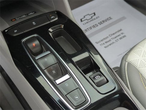Certified 2022 Chevrolet Bolt EUV Premier w/ Sun & Sound Package image 16
