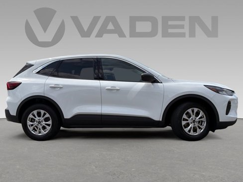 Used 2023 Ford Escape Active image 4