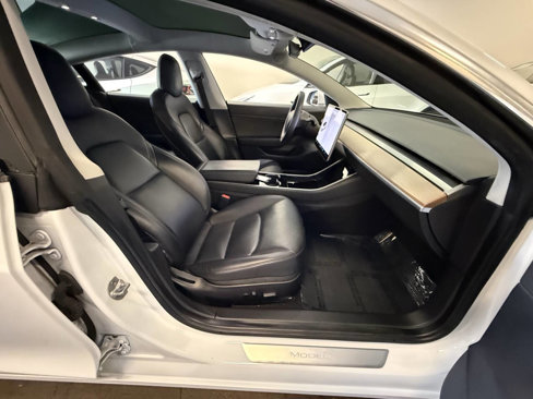 Used 2020 Tesla Model 3 Standard Range Plus image 28
