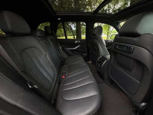 Used 2022 BMW X5 sDrive40i w/ Premium Package image 37