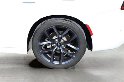 Used 2019 Dodge Charger SXT image 9