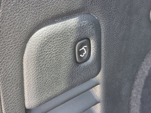 Used 2021 Jeep Grand Cherokee Laredo X image 15