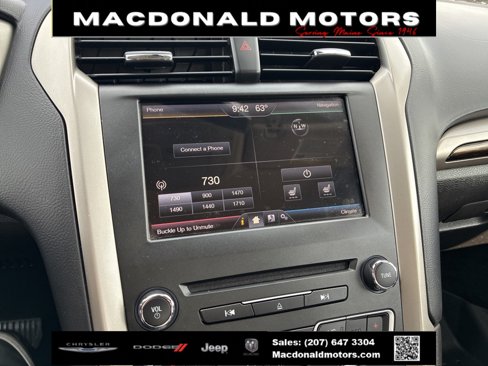 Used 2016 Ford Fusion SE w/ Equipment Group 502A image 12