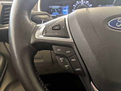 Used 2017 Ford Edge Titanium w/ Equipment Group 301A image 16