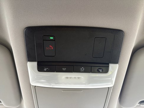 Used 2021 Nissan Rogue SV image 25