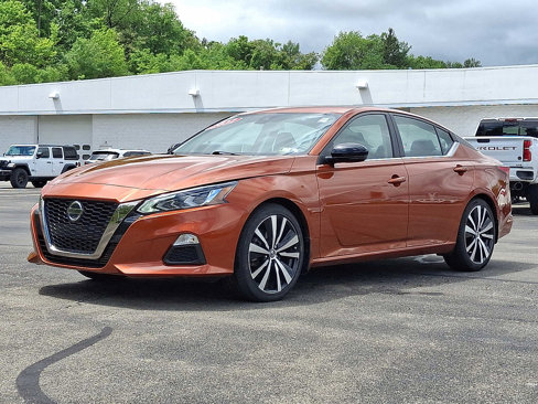 Used 2022 Nissan Altima 2.0 SR image 3