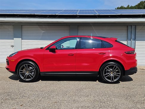 Used 2021 Porsche Cayenne Coupe image 2