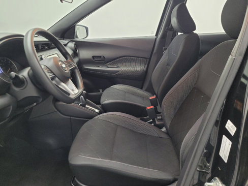 Used 2019 Nissan Kicks S image 17