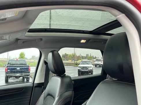 Used 2022 Ford Escape SEL w/ SEL Stealth AWD Package image 15