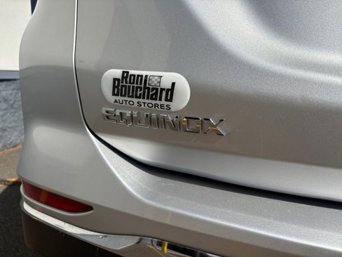 Used 2021 Chevrolet Equinox LT image 40