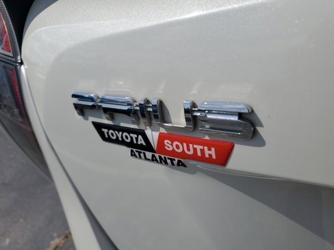Used 2016 Toyota Prius Four image 7