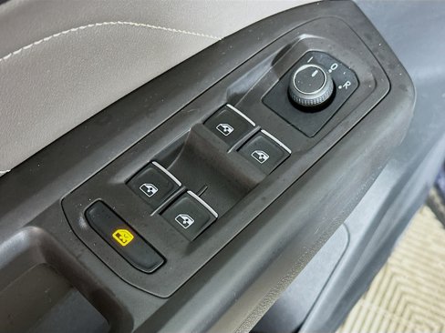 Used 2022 Volkswagen Atlas SE image 16