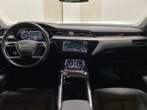 Used 2021 Audi e-tron Premium w/ Black Optic Package image 12
